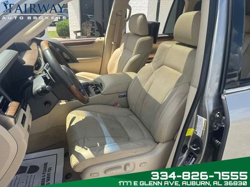Used 2016 Lexus LX 570 4WD w/ Luxury Package image 10