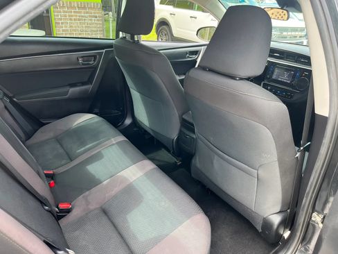 Used 2017 Toyota Corolla LE FWD image 28