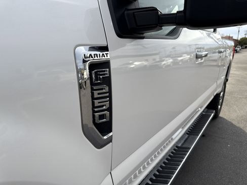 Used 2018 Ford F250 Lariat w/ Lariat Ultimate Package image 7