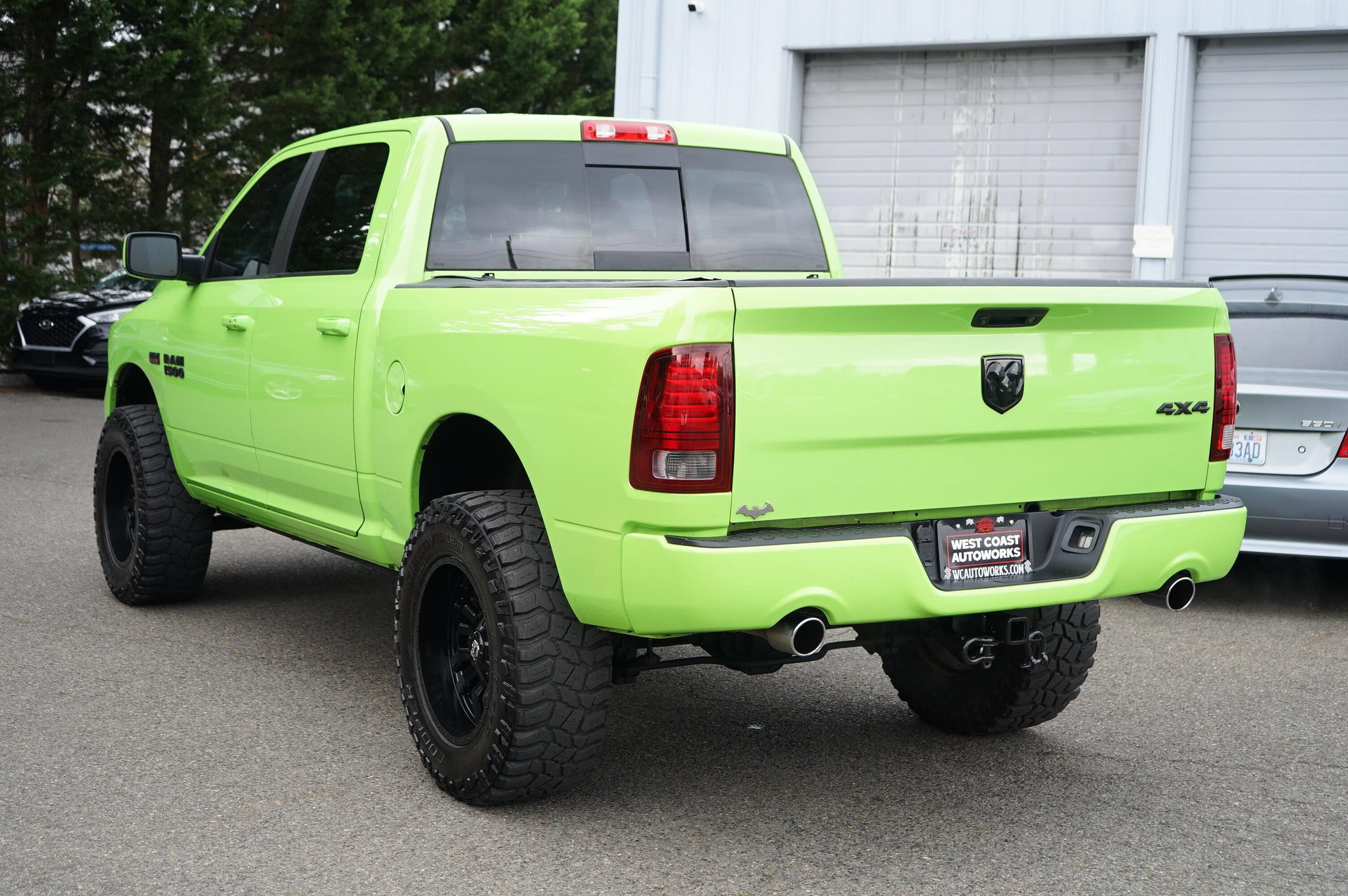 Used 2017 RAM 1500 Sport w/ Sublime Green Sport Package AWD/4WD image 3
