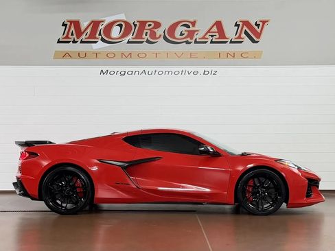 Used 2024 Chevrolet Corvette Z06 w/ Battery Protection Package RWD image 2