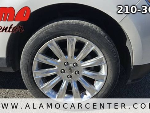 Used 2012 Lincoln MKX FWD image 13