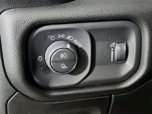 Used 2022 RAM 1500 Big Horn image 10