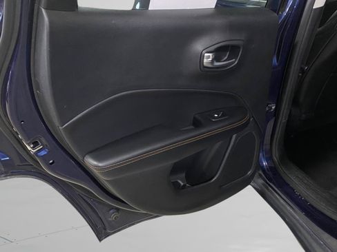 Used 2019 Jeep Compass Limited AWD/4WD image 10