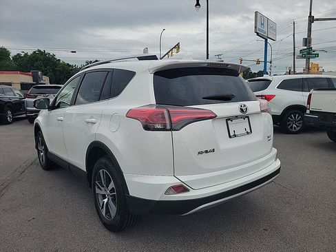 Used 2016 Toyota RAV4 XLE AWD/4WD image 3