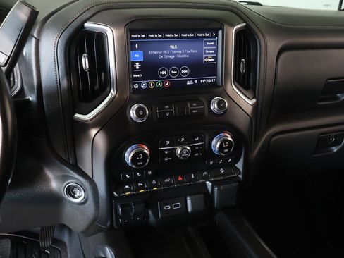 Used 2019 GMC Sierra 1500 AT4 w/ AT4 Premium Package AWD/4WD image 5