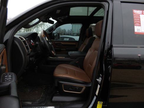 Used 2022 RAM 1500 Limited w/ Body Color Bumper Group image 29