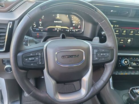 Used 2025 GMC Sierra 1500 Denali image 17