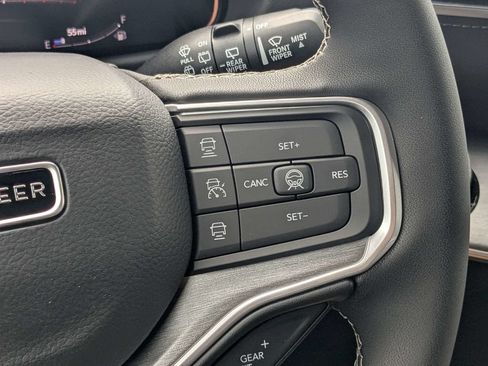 New 2026 Jeep Grand Wagoneer Limited AWD/4WD image 23