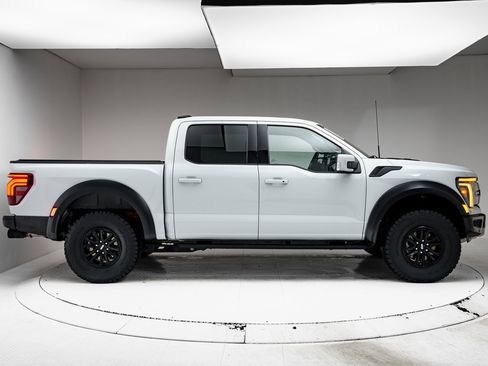 Used 2024 Ford F150 Raptor image 33
