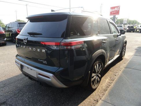 Used 2022 Nissan Pathfinder Platinum AWD/4WD image 8