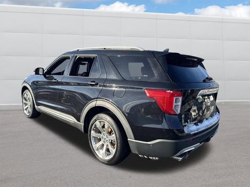 Used 2020 Ford Explorer Platinum image 3