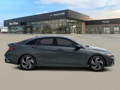 New 2026 Hyundai Elantra SEL Sport Premium image 5