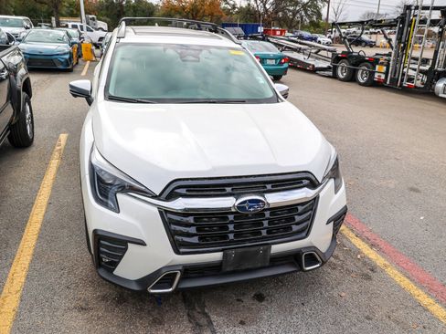 Used 2023 Subaru Ascent Touring image 5