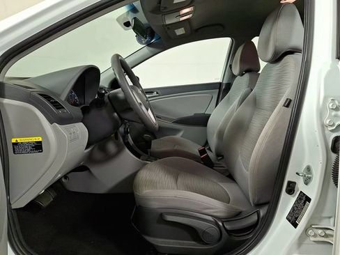 Used 2015 Hyundai Accent GLS FWD image 14