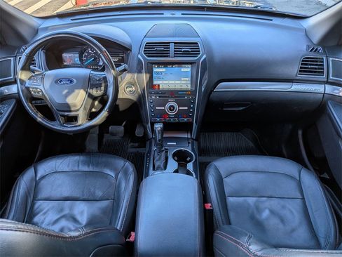 Used 2018 Ford Explorer Sport w/ Equipment Group 401A image 26