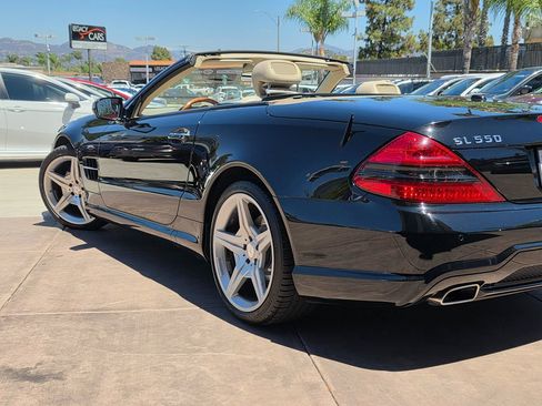 Used 2012 Mercedes-Benz SL 550 image 12