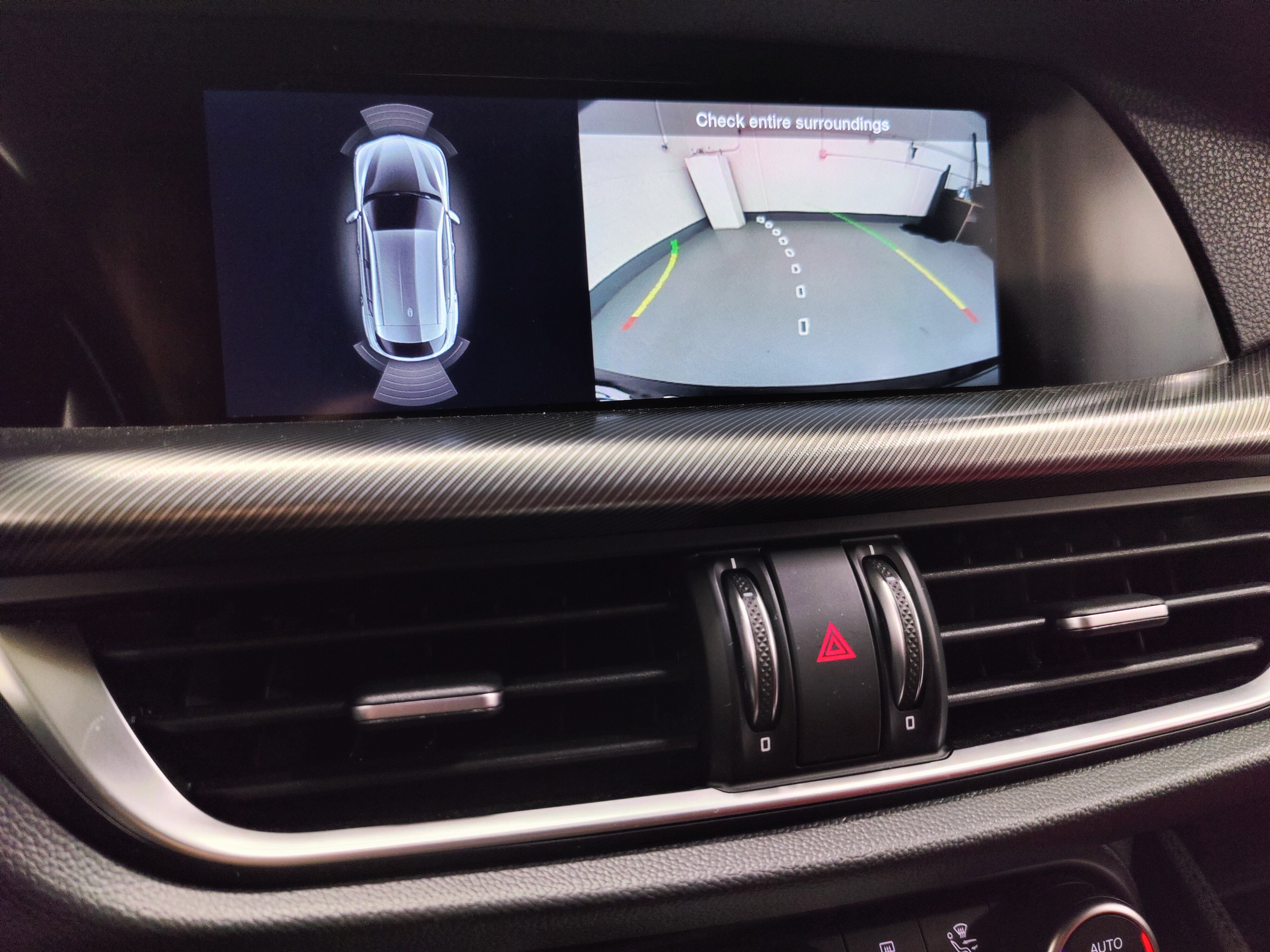 Certified 2024 Alfa Romeo Stelvio Veloce AWD/4WD image 28