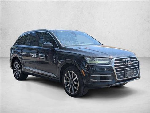 Used 2019 Audi Q7 2.0T Premium Plus w/ Premium Plus Package AWD/4WD image 3