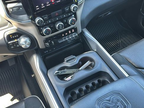 Used 2019 RAM 1500 Laramie w/ Sport Appearance Package AWD/4WD image 25