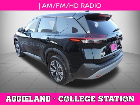 Used 2023 Nissan Rogue SV FWD image 6