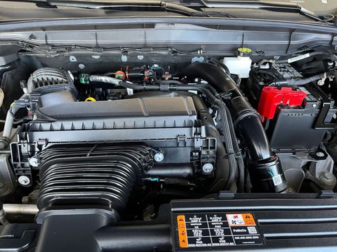 Used 2024 Lincoln Nautilus Premier image 32