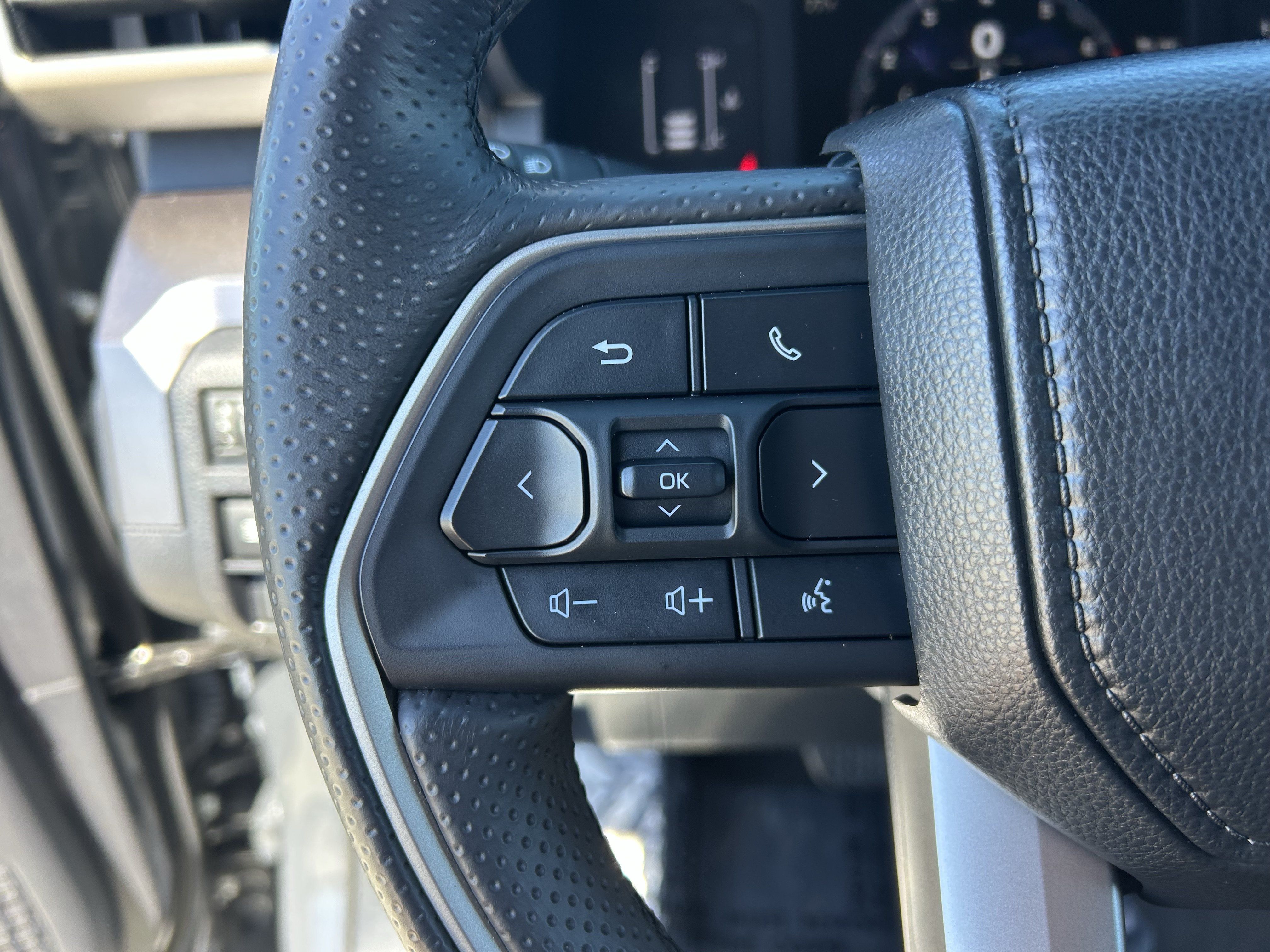 Certified 2026 Toyota 4Runner SR5 AWD/4WD image 27