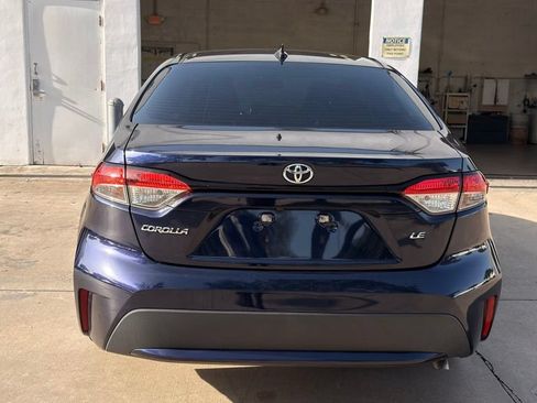 Used 2021 Toyota Corolla LE FWD image 10