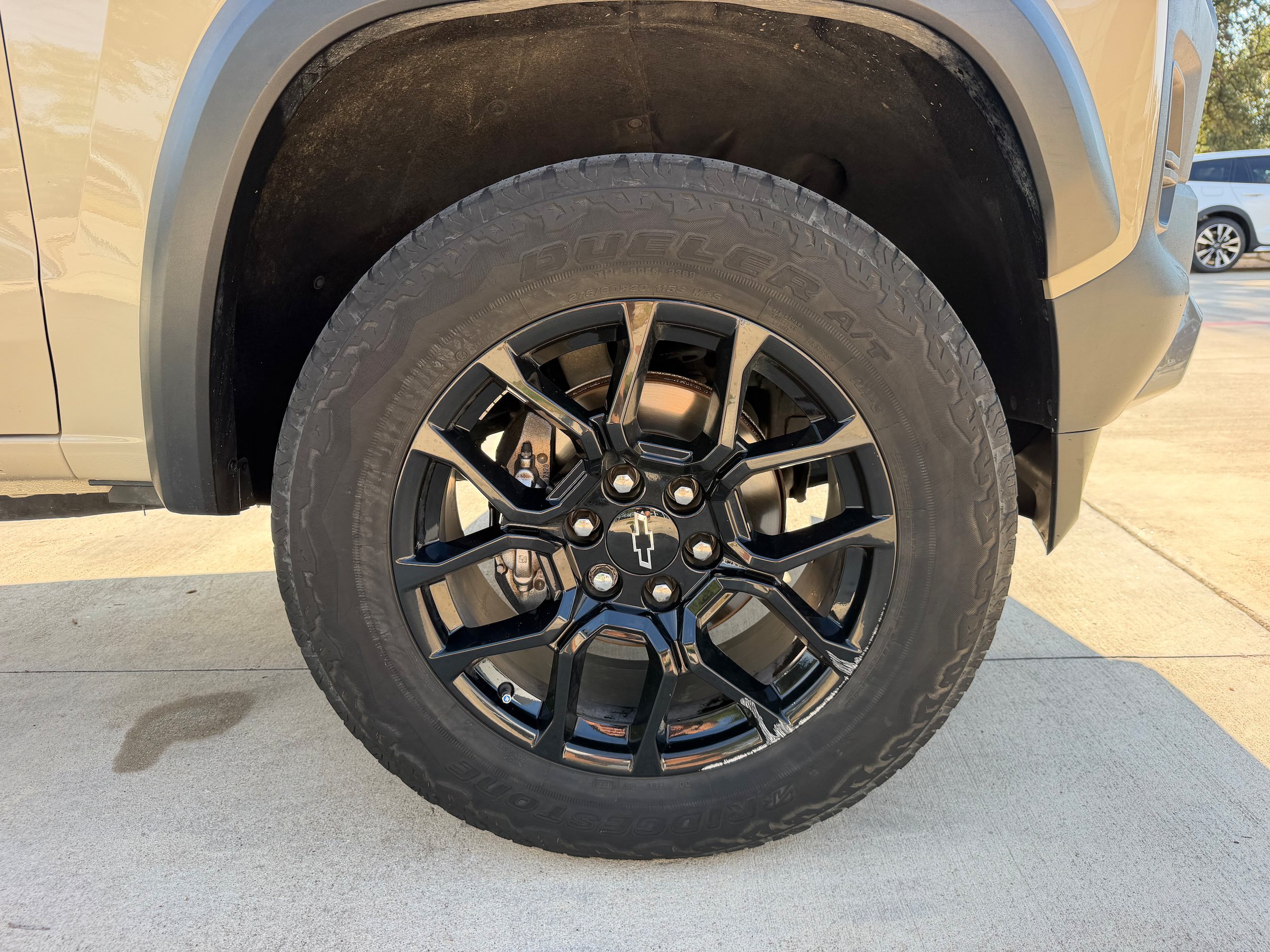 Used 2023 Chevrolet Colorado Trail Boss w/ LPO, Dark Essentials Package AWD/4WD image 10