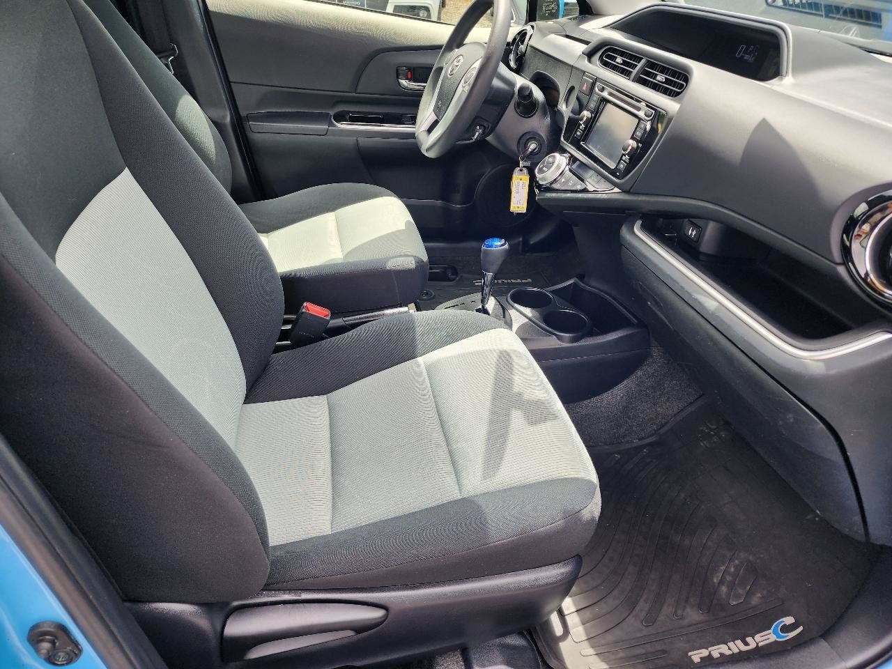 Used 2015 Toyota Prius C Two FWD image 28