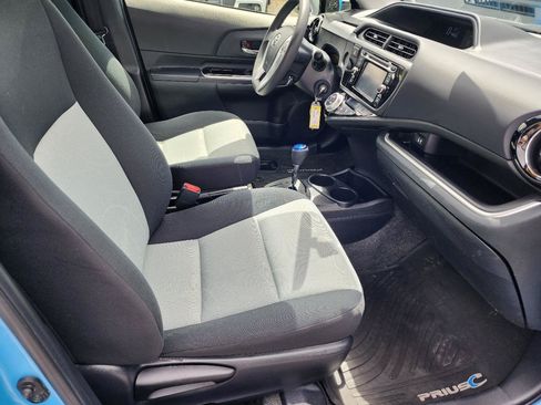 Used 2015 Toyota Prius C Two FWD image 28