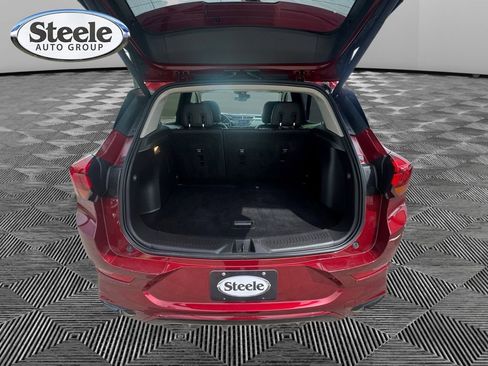 Used 2023 Buick Encore GX Select w/ Sport Touring Package FWD image 18