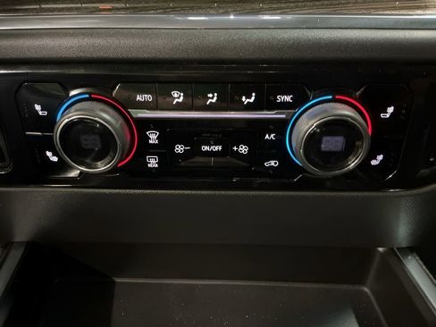 Used 2023 Chevrolet Silverado 1500 RST image 21