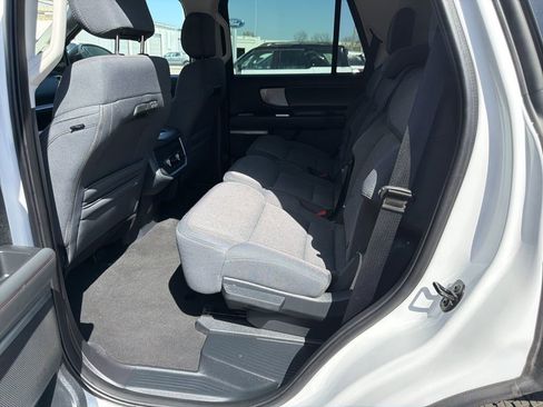 Used 2025 Ford Expedition Active RWD image 19