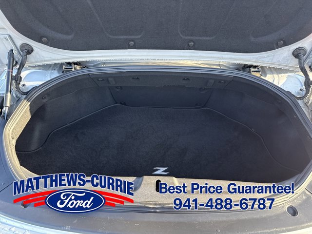 Used 2010 Nissan 370Z Touring RWD image 12