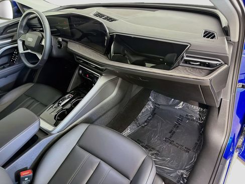 Certified 2025 Audi Q5 Premium Plus w/ Premium Plus AWD/4WD image 30