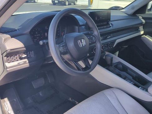 Used 2023 Honda Accord EX image 10