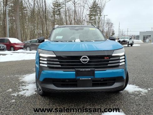 New 2026 Nissan Kicks SR w/ SR Premium Package FWD image 2