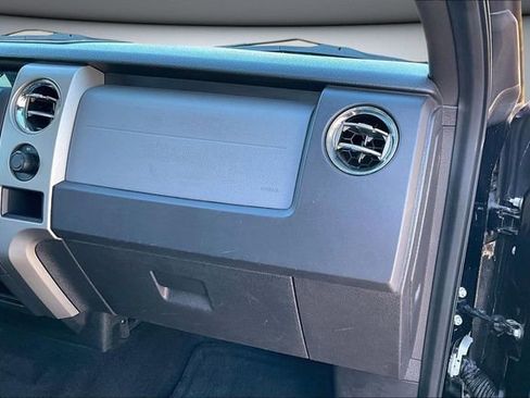 Used 2011 Ford F150 XLT w/ XLT Chrome Pkg image 26