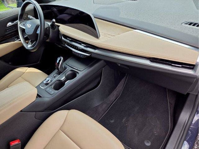 Certified 2025 Cadillac XT4 Premium Luxury w/ Cold Weather Package FWD image 23