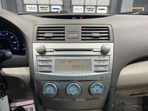 Used 2010 Toyota Camry FWD image 25
