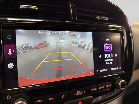 Used 2022 Kia Soul GT-Line FWD image 31