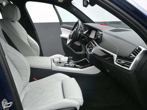 Used 2023 BMW X5 xDrive40i w/ Premium Package image 26