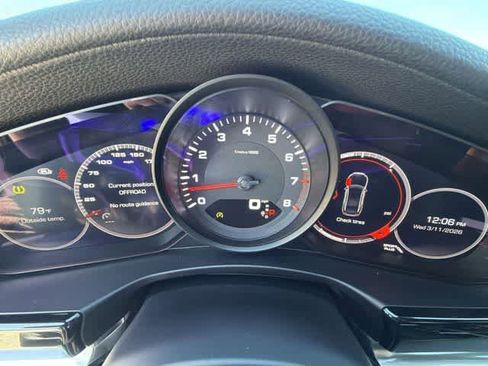 Used 2020 Porsche Panamera 4 image 26