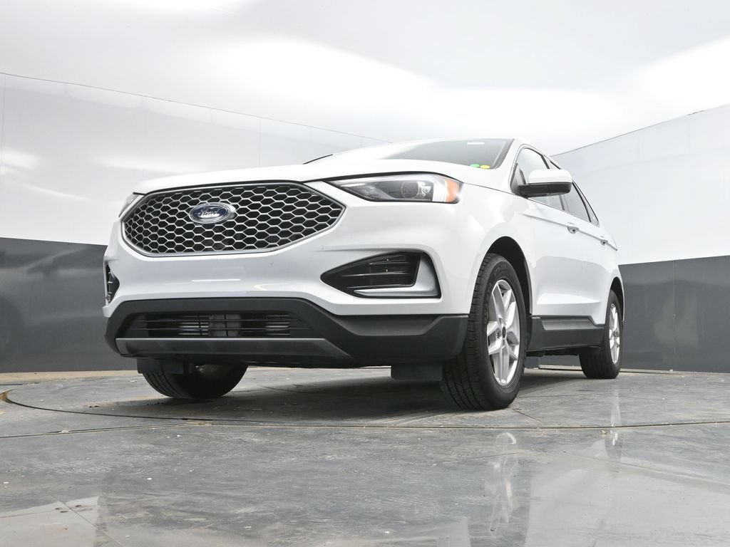 Used 2024 Ford Edge SEL AWD/4WD image 35