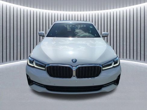 Certified 2023 BMW 530e xDrive w/ Premium Package image 9