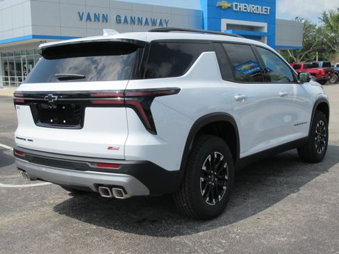New 2026 Chevrolet Traverse Z71 w/ Enhanced Driving Package AWD/4WD image 5