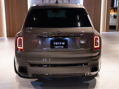 Used 2027 Rolls-Royce Cullinan Black Badge AWD/4WD image 50