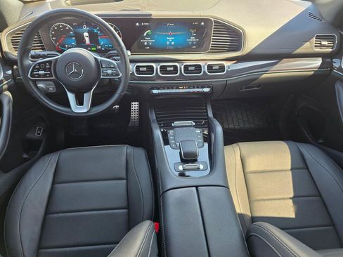 Used 2023 Mercedes-Benz GLS 450 4MATIC image 17