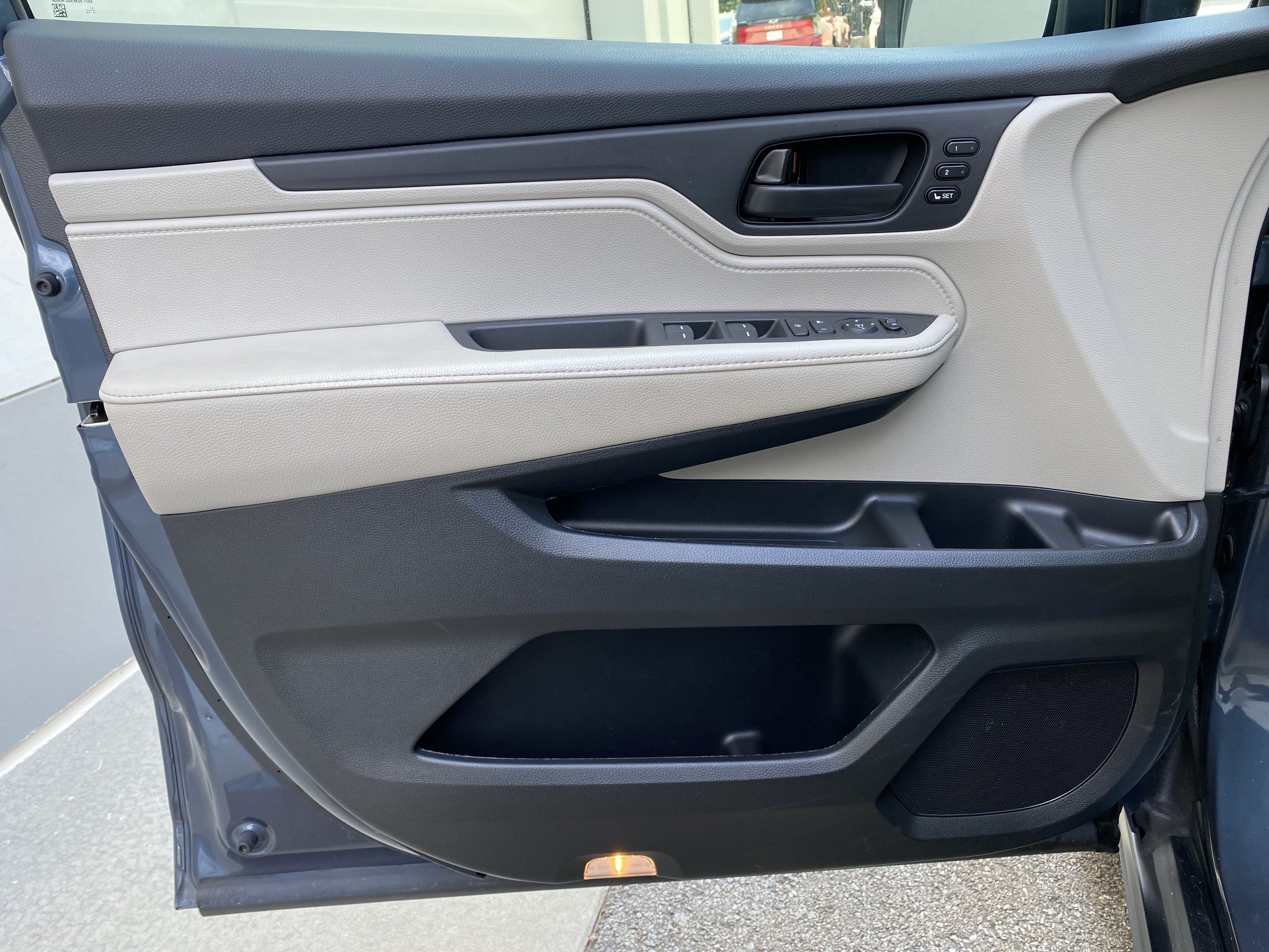 Used 2025 Honda Odyssey EX-L image 15